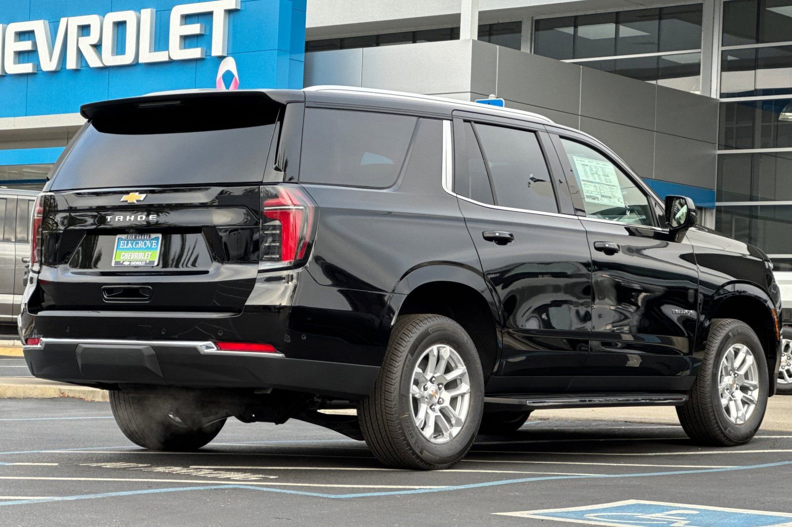 New 2026 Chevrolet Tahoe LS image 3