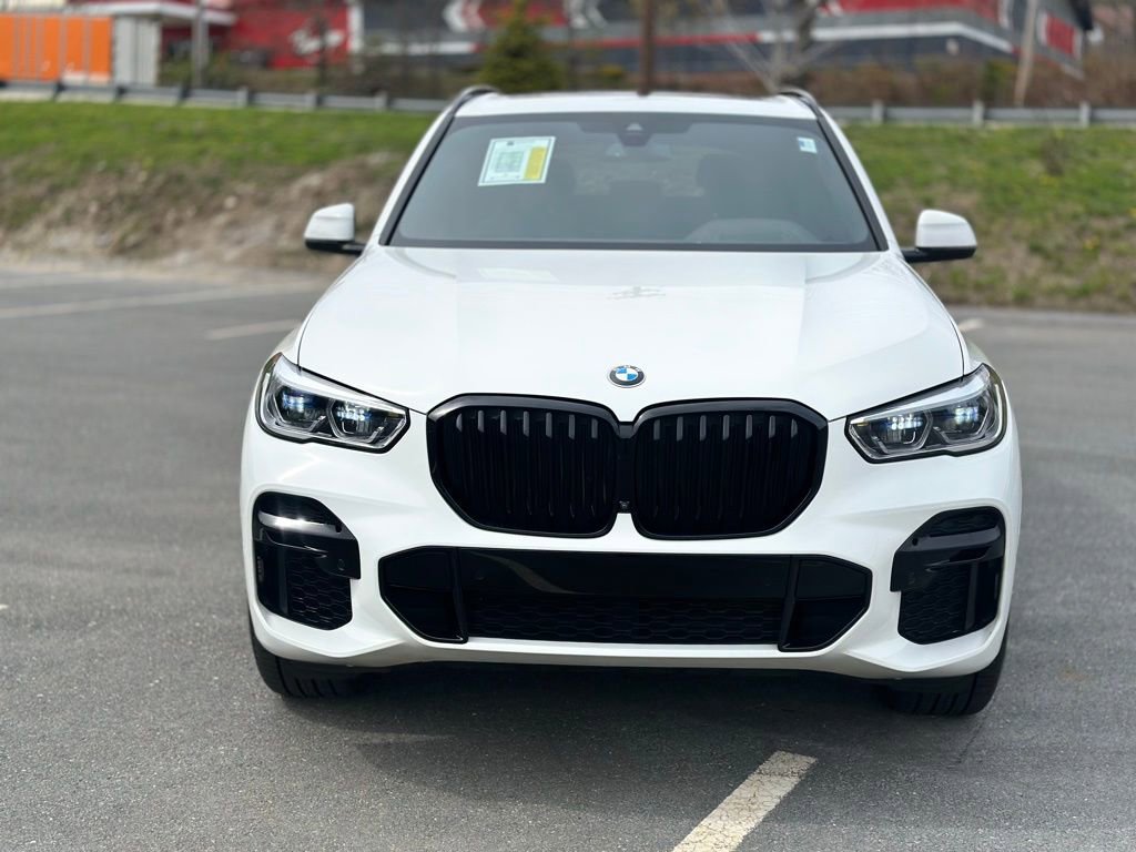 Used 2023 BMW X5 M50i w/ Executive Package AWD/4WD image 9