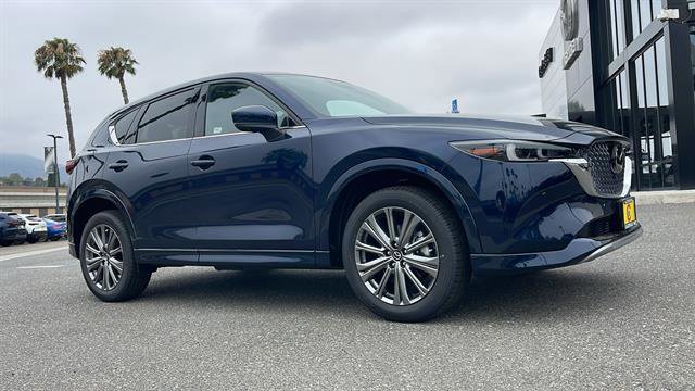New 2025 MAZDA CX-5 Signature