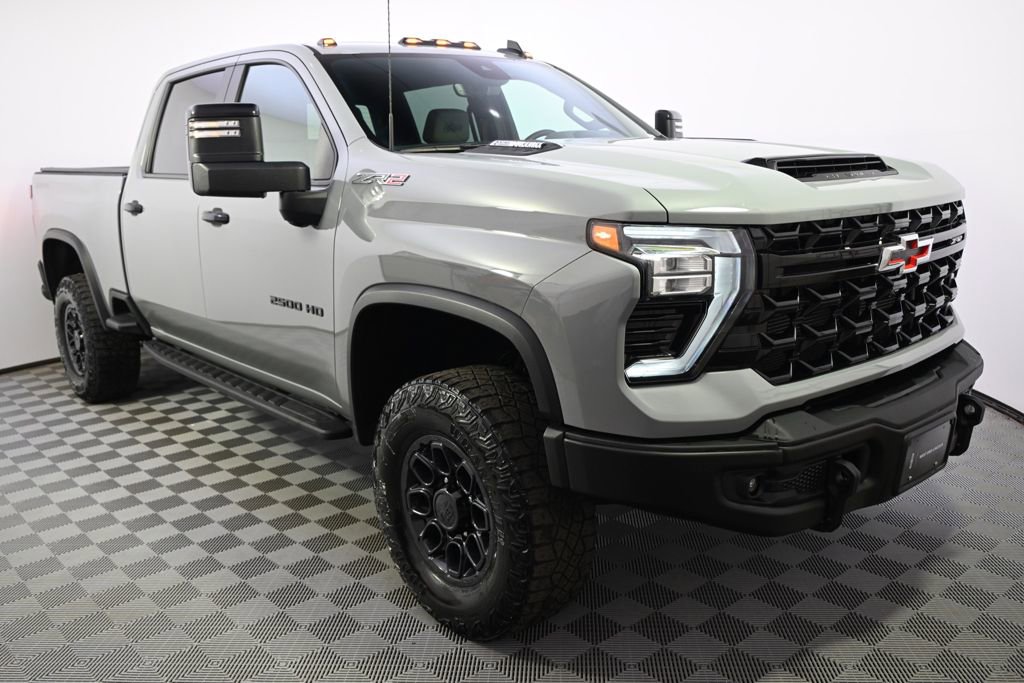 Used 2024 Chevrolet Silverado 2500 ZR2 w/ ZR2 Bison Edition image 8