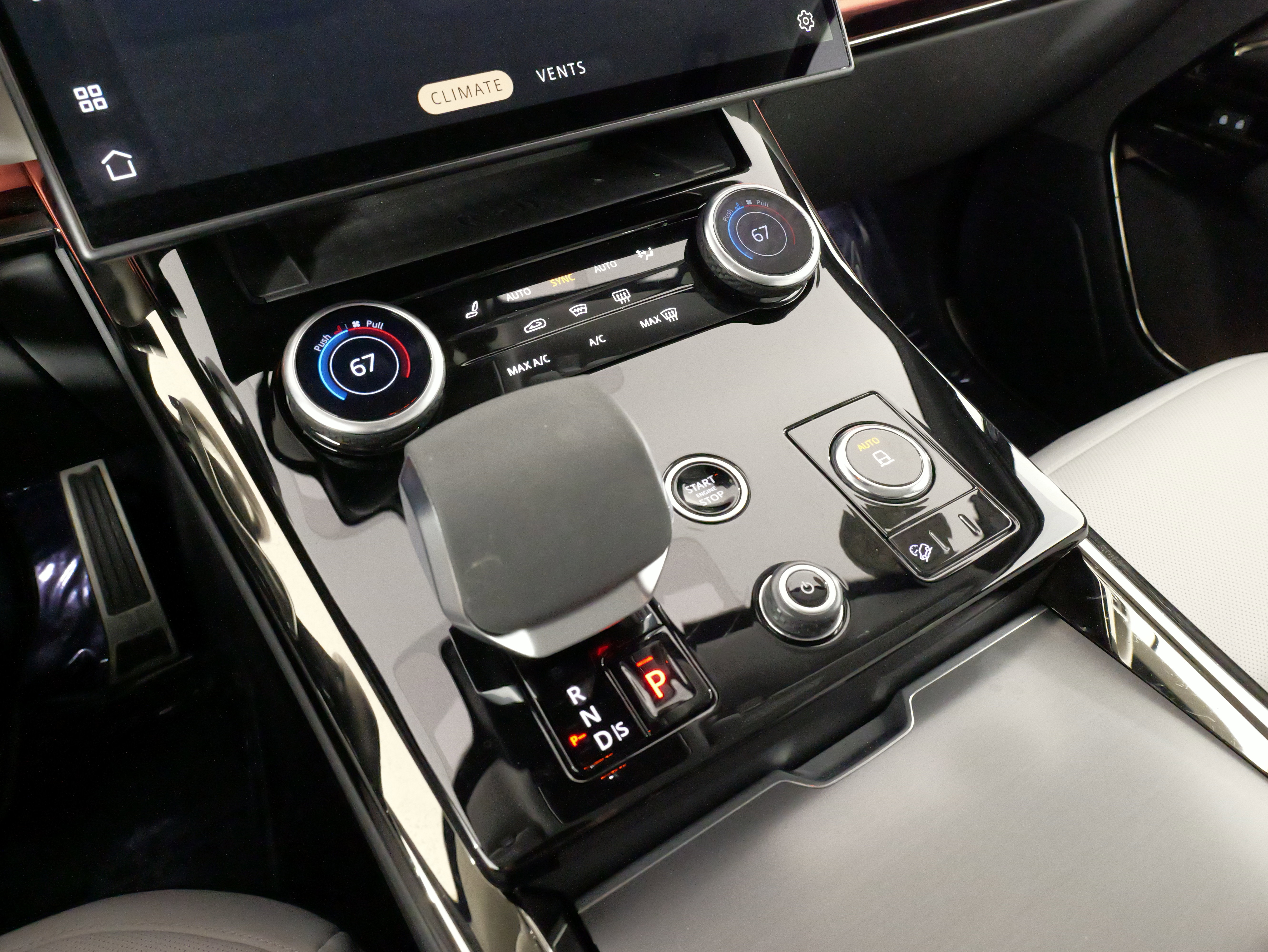 Used 2023 Land Rover Range Rover Sport SE Dynamic image 60