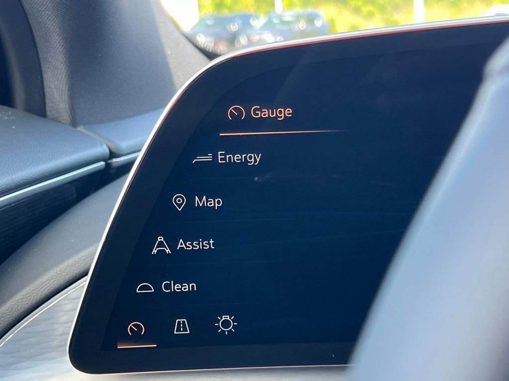 New 2025 Cadillac Lyriq Luxury image 35