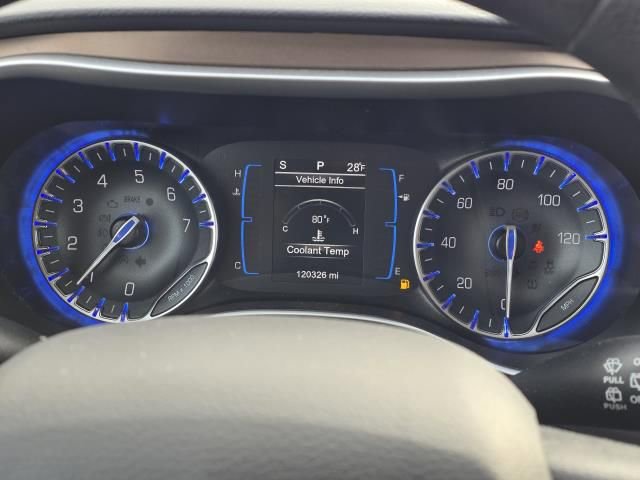 Used 2017 Chrysler Pacifica Touring image 24