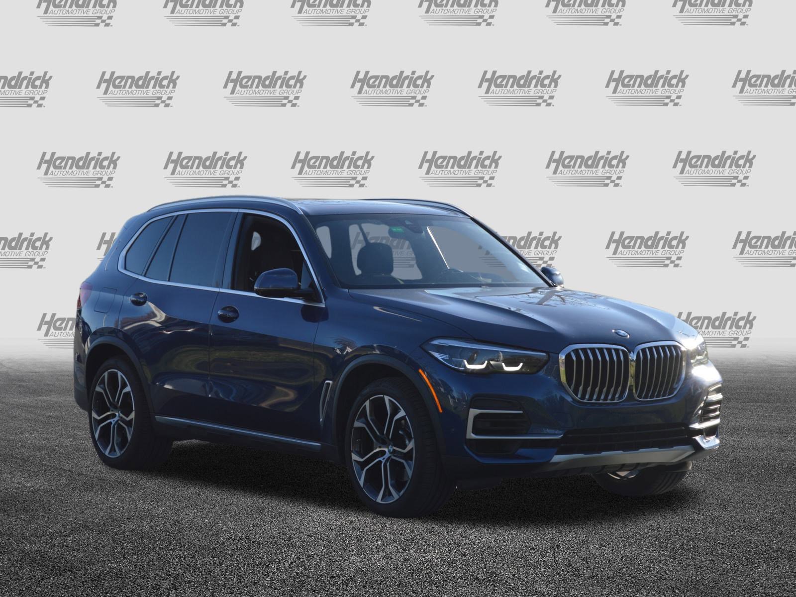 Used 2022 BMW X5 xDrive40i w/ Premium Package image 5