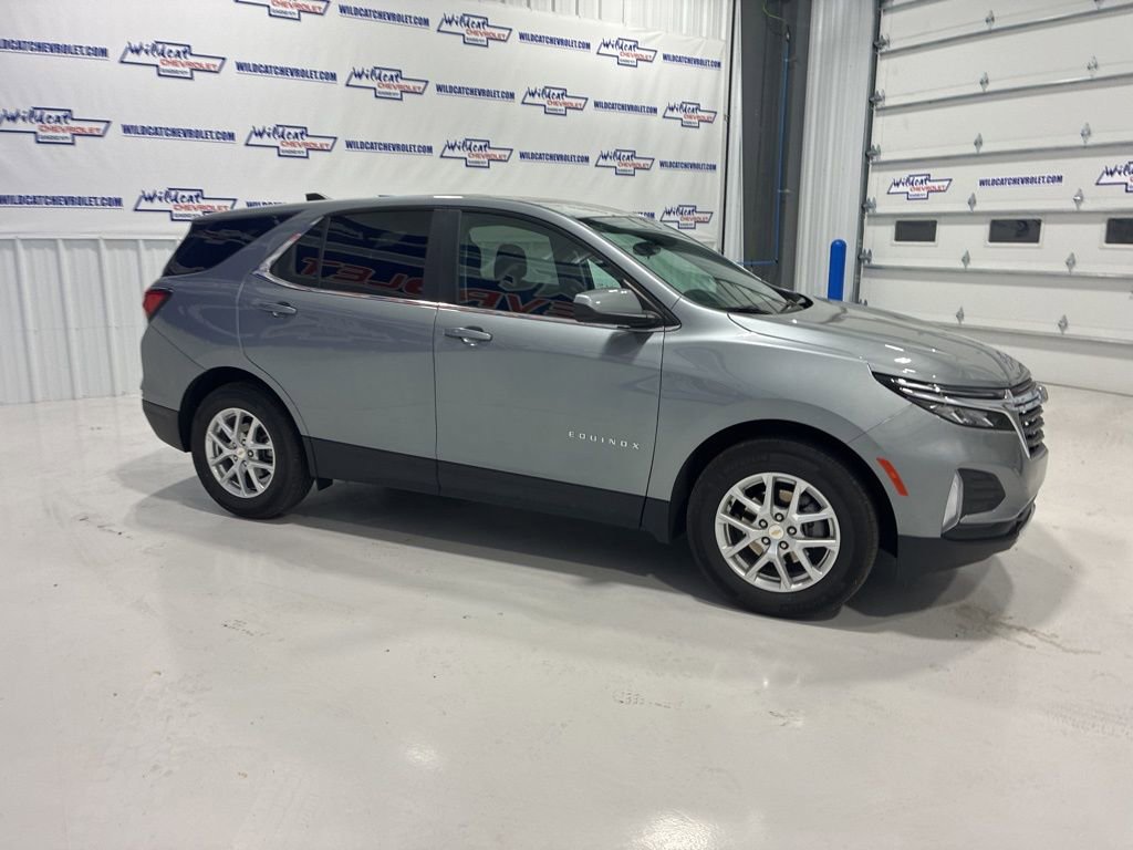 Used 2024 Chevrolet Equinox LT w/ LPO, Floor Liner Package image 7