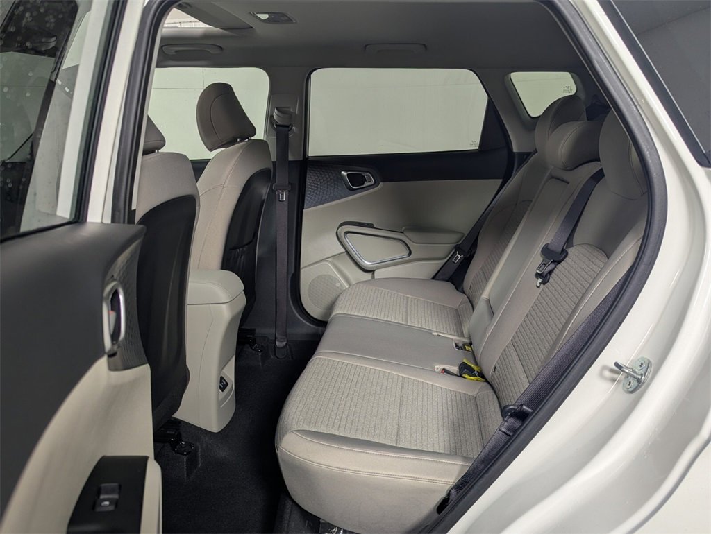 Used 2023 Kia Soul EX image 21