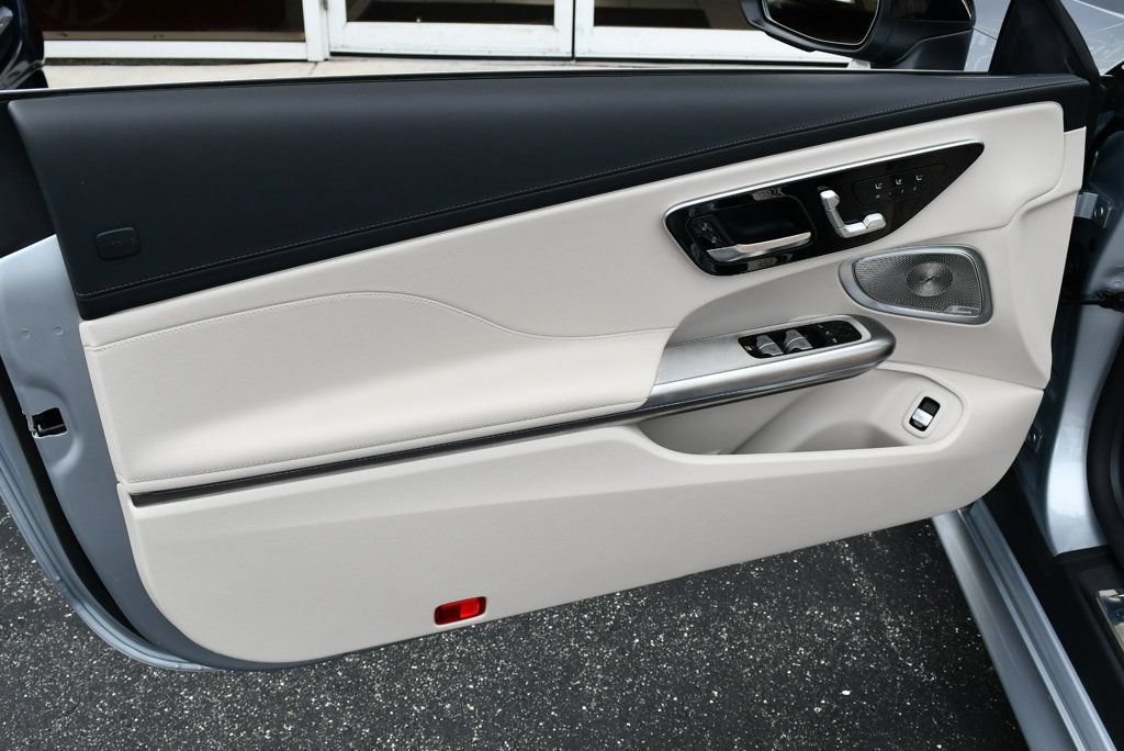 Used 2026 Mercedes-Benz CLE 450 4MATIC Cabriolet image 11