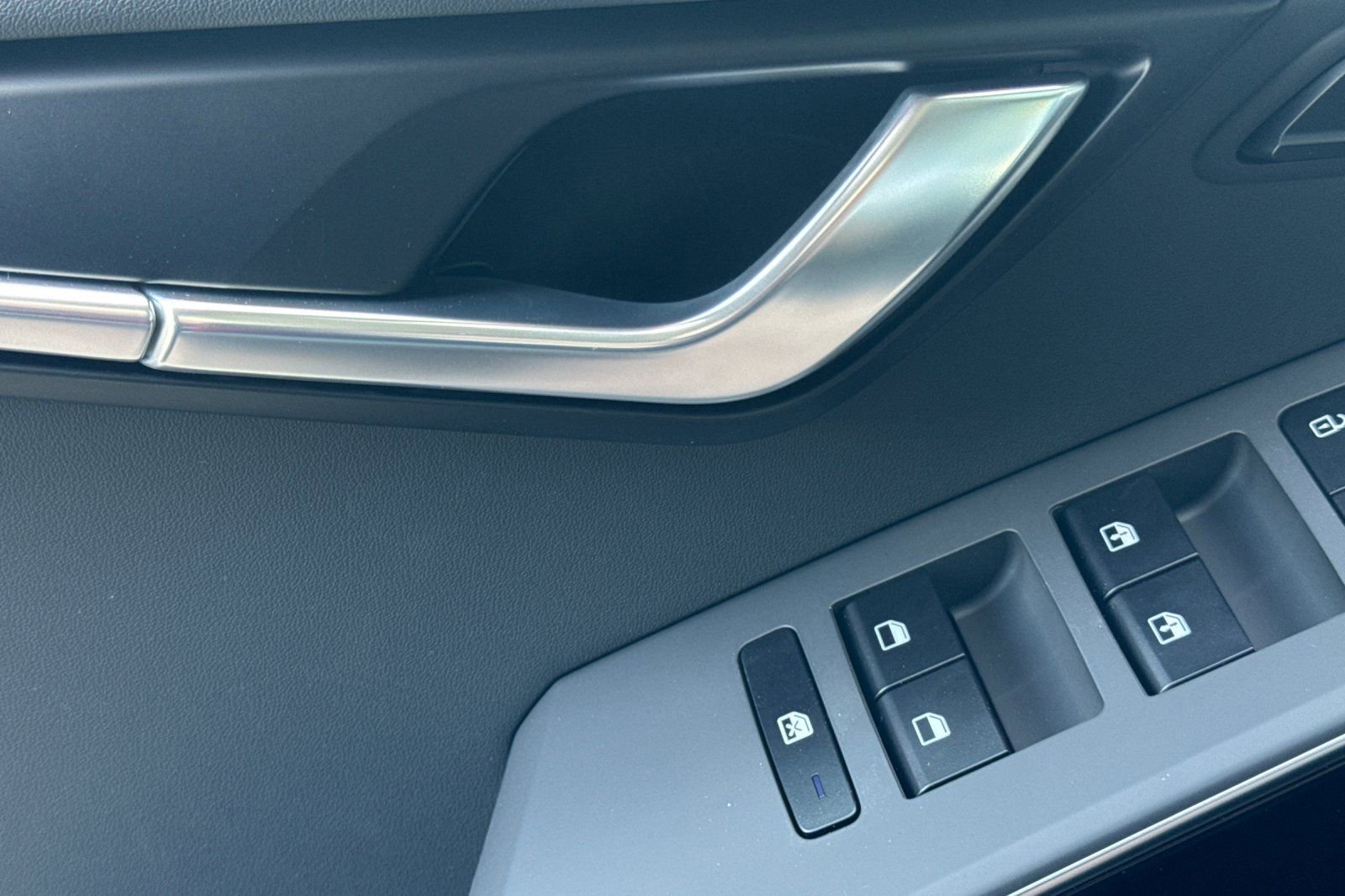 New 2026 Kia Niro Wave FWD image 11