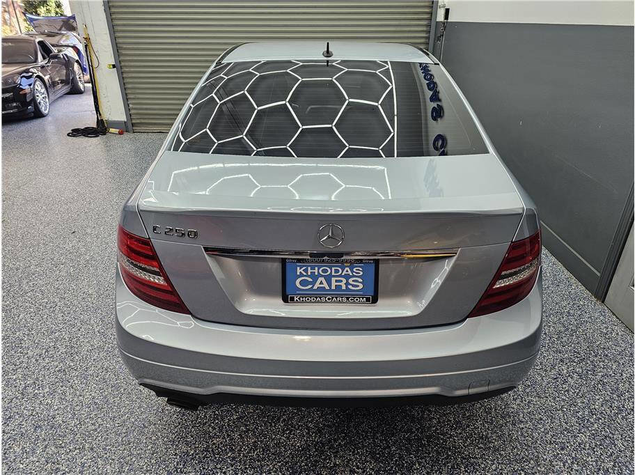 Used 2013 Mercedes-Benz C 250 Sedan image 4