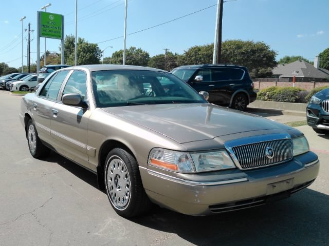Used 2003 Mercury Grand Marquis GS RWD image 4