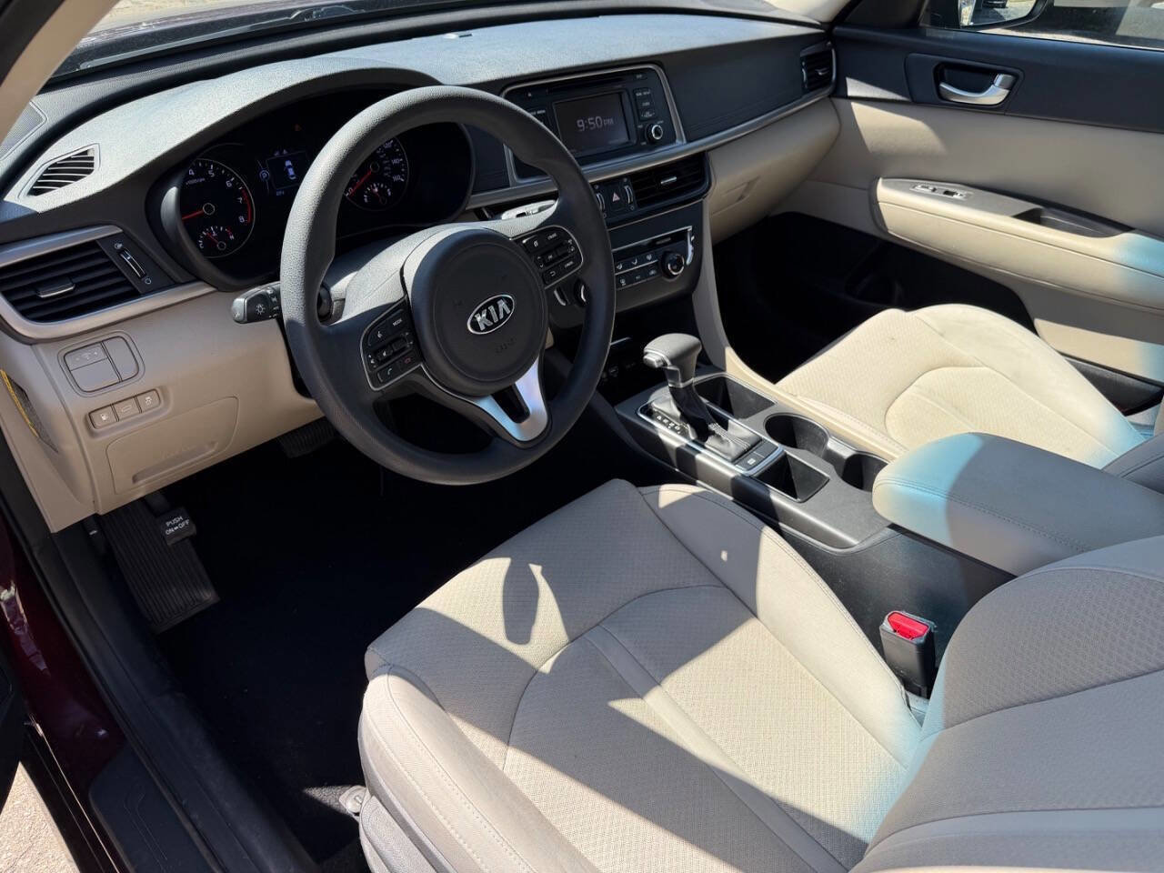 Used 2016 Kia Optima LX FWD image 9