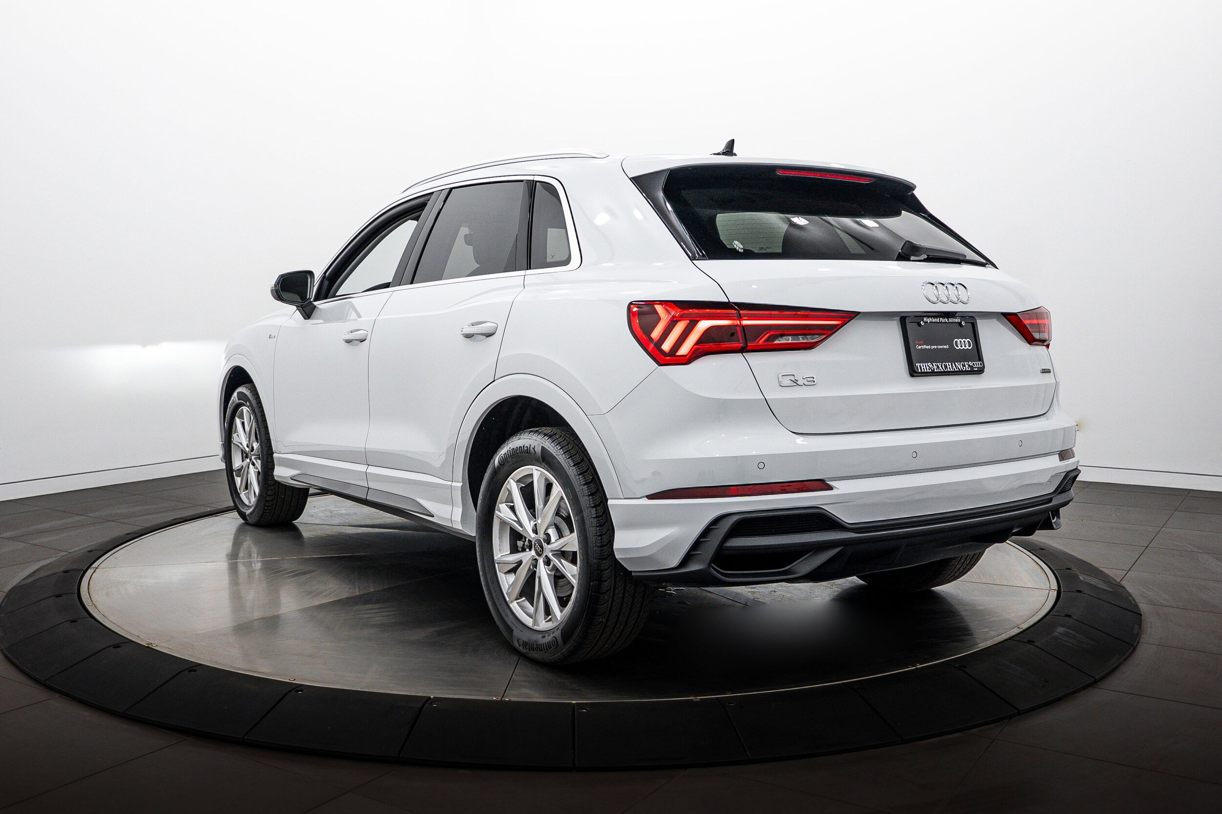 Certified 2023 Audi Q3 2.0T Premium w/ Convenience Package AWD/4WD image 5