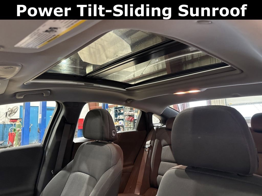 Used 2024 Chevrolet Malibu LT FWD image 4