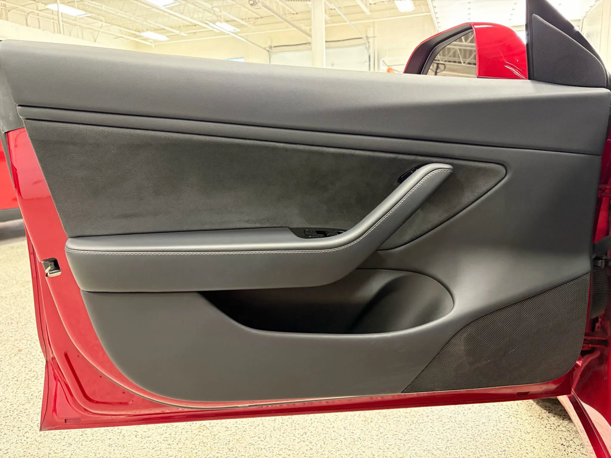 Used 2018 Tesla Model 3 Mid Range image 18