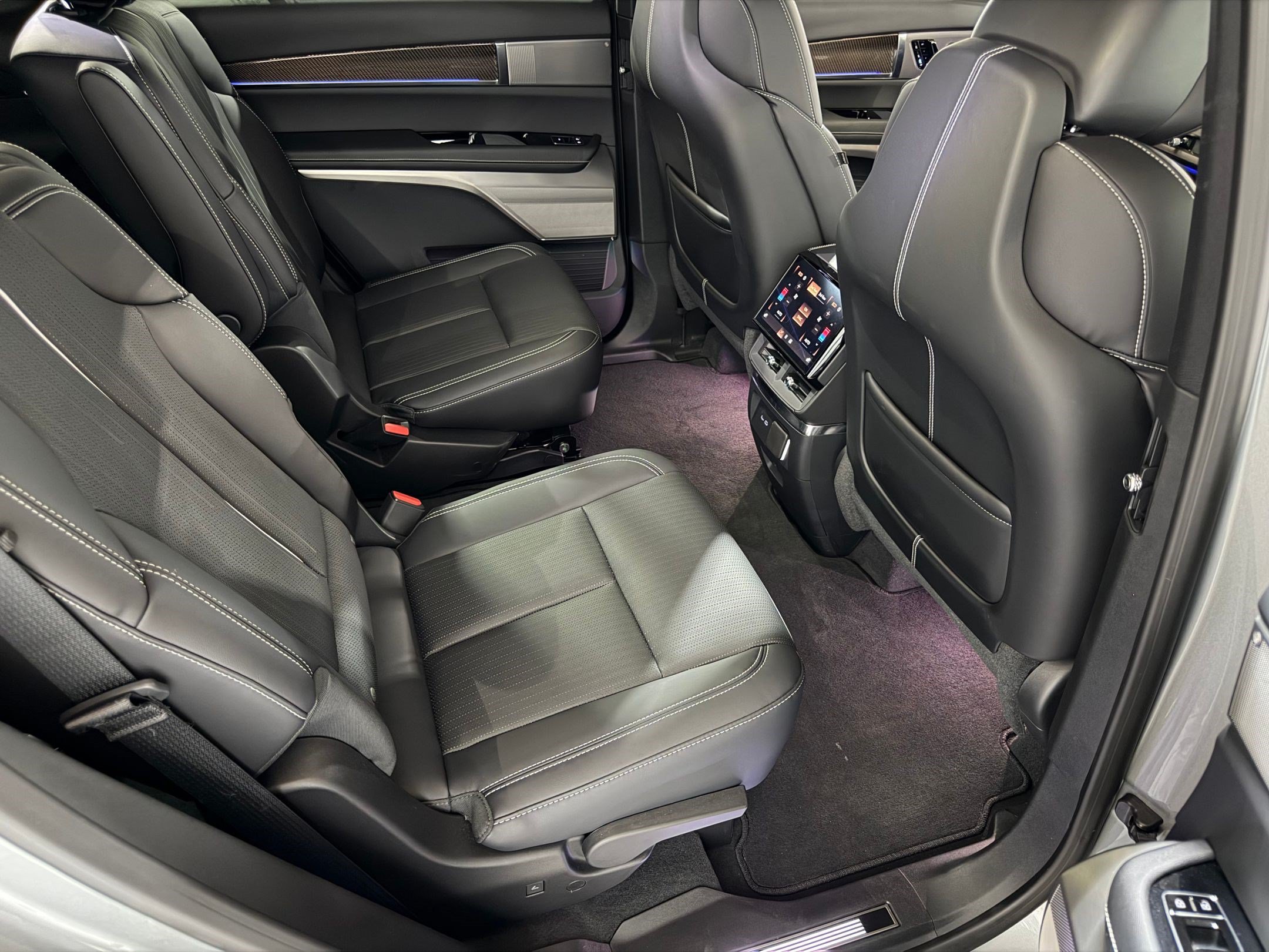 New 2026 Cadillac Vistiq Luxury AWD/4WD image 48