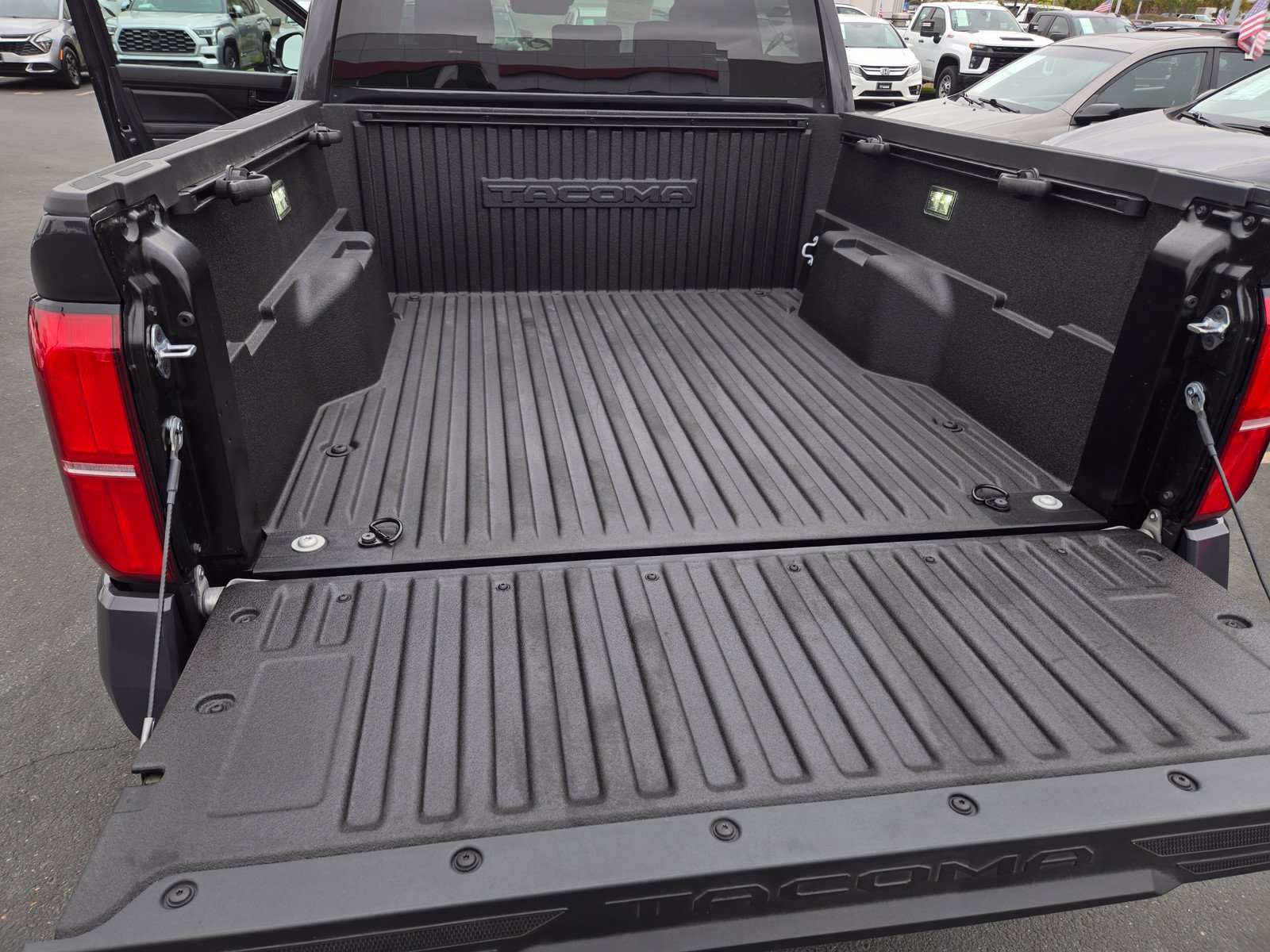 Certified 2026 Toyota Tacoma SR5 AWD/4WD image 23