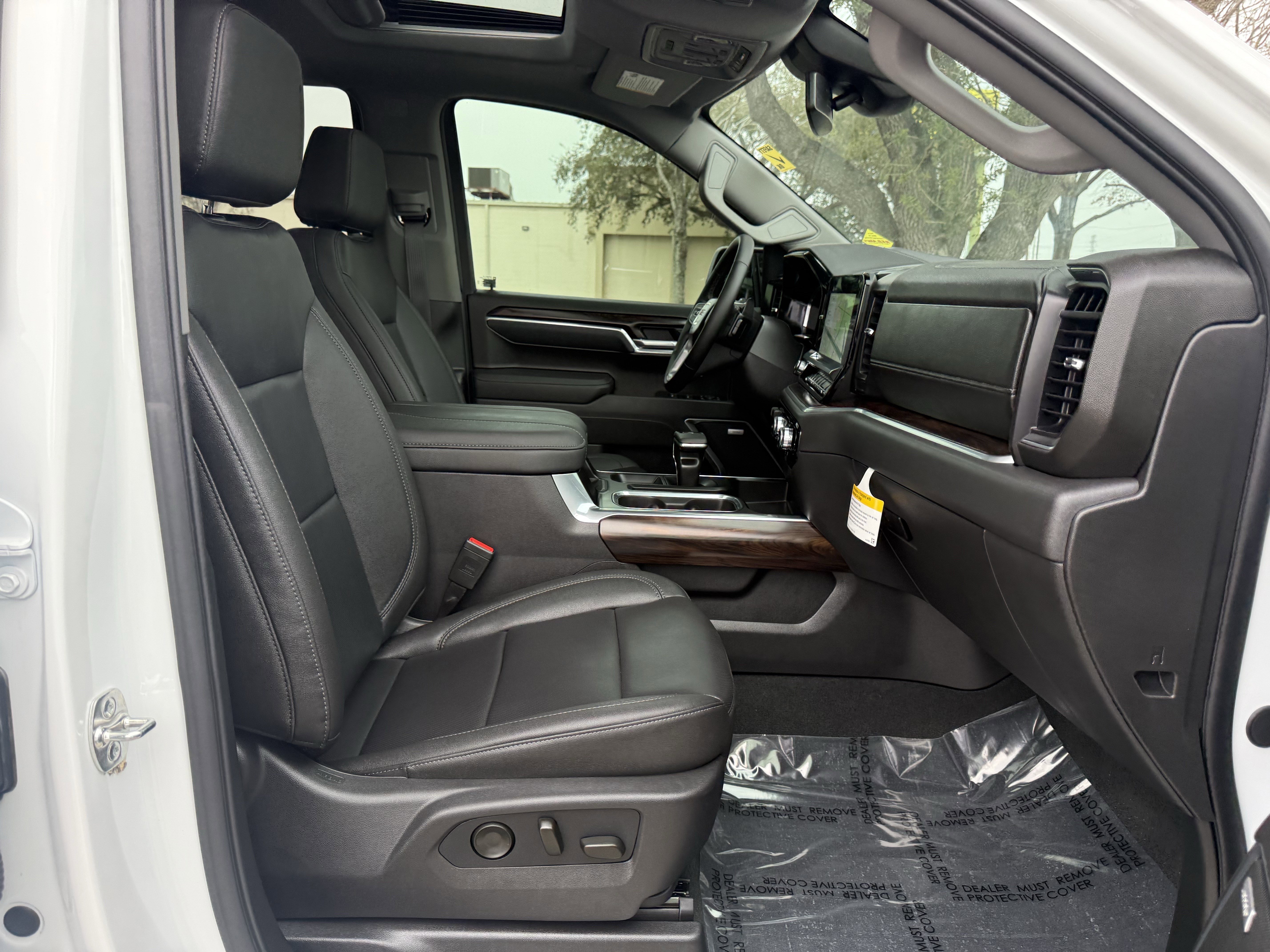 Used 2026 GMC Sierra 1500 SLT image 29