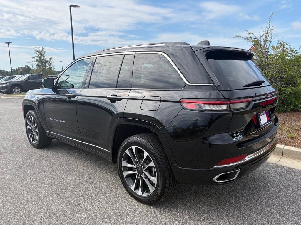 Used 2022 Jeep Grand Cherokee Overland AWD/4WD image 17