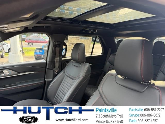 New 2027 Ford Explorer ST-Line w/ Premium Package AWD/4WD image 12