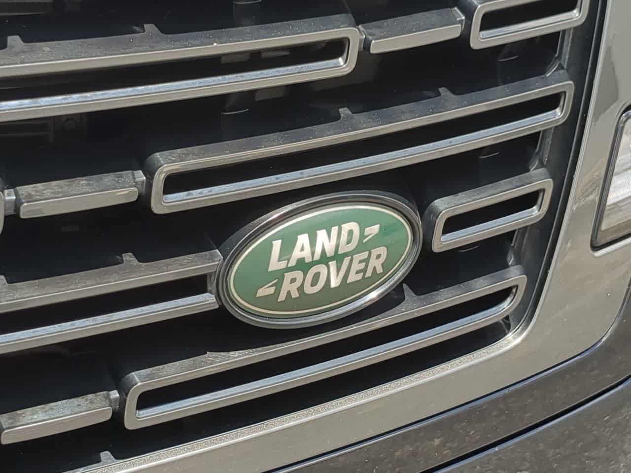 Certified 2025 Land Rover Range Rover SE AWD/4WD image 12