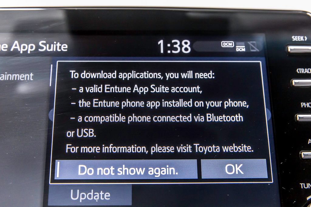 Used 2021 Toyota Avalon XLE w/ Moonroof Package FWD image 23