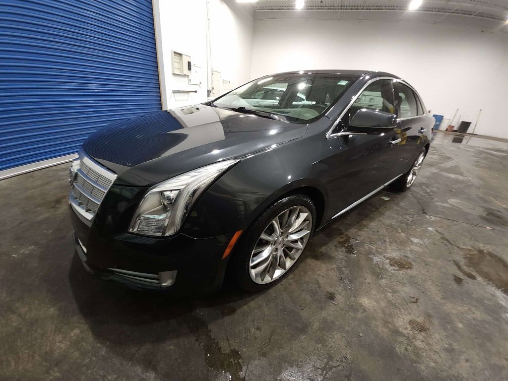 Used 2013 Cadillac XTS Platinum image 3