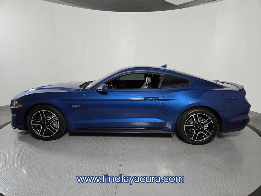 Used 2022 Ford Mustang GT Premium RWD image 3