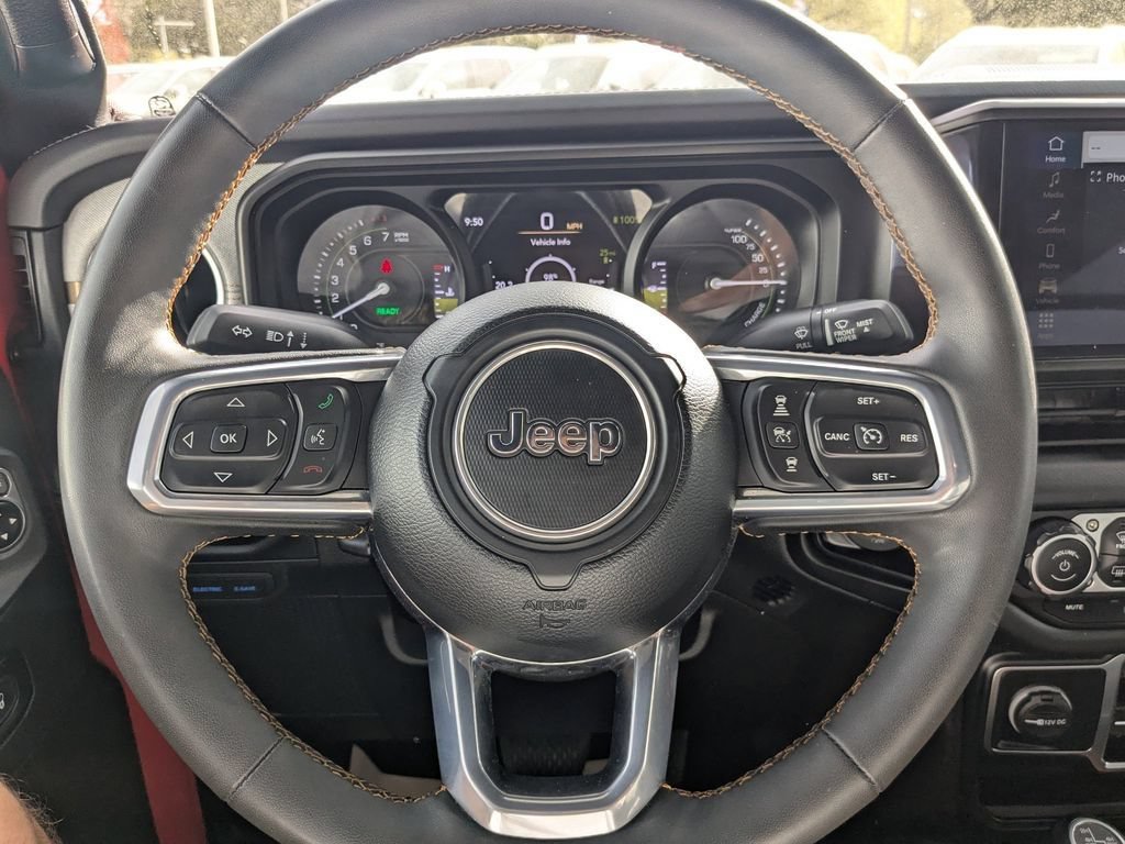 Used 2024 Jeep Wrangler Unlimited Sahara AWD/4WD image 27