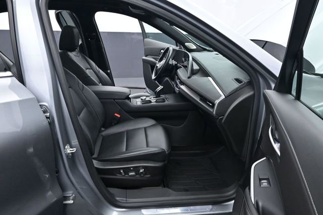 Used 2024 Cadillac XT4 Premium Luxury FWD image 18