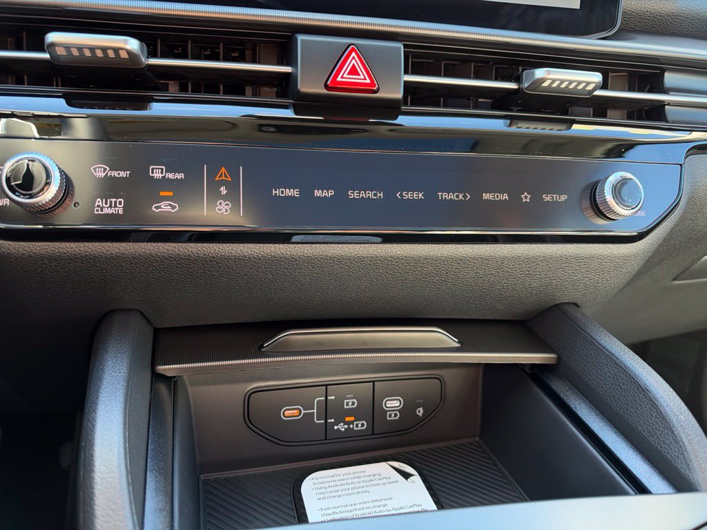 New 2027 Kia Sportage SX Prestige AWD/4WD image 16