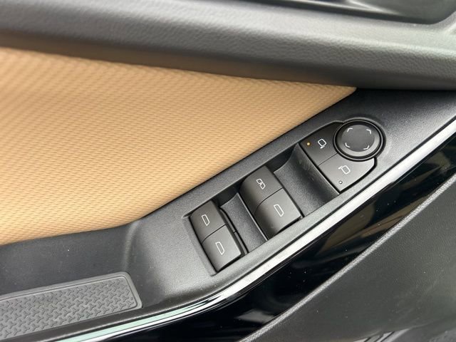 New 2026 Chevrolet Equinox ACTIV image 13