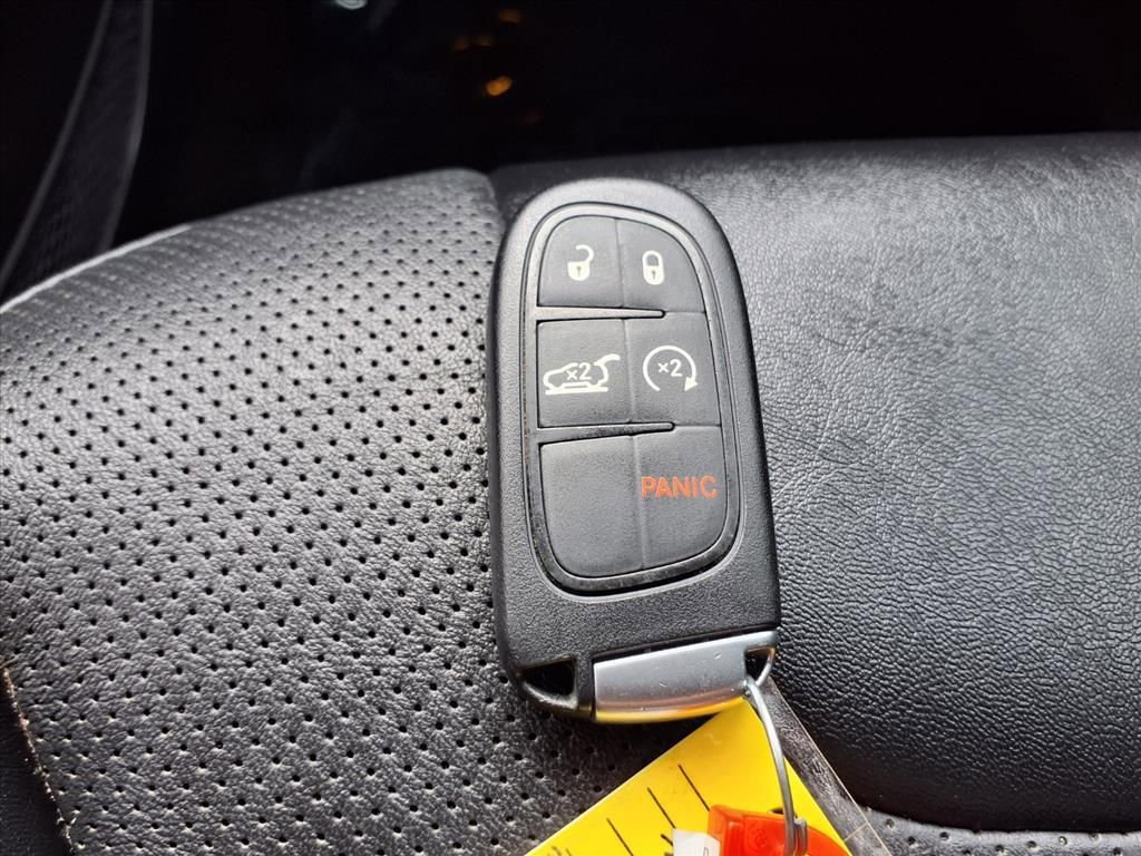 Certified 2023 Jeep Cherokee Altitude Lux image 11