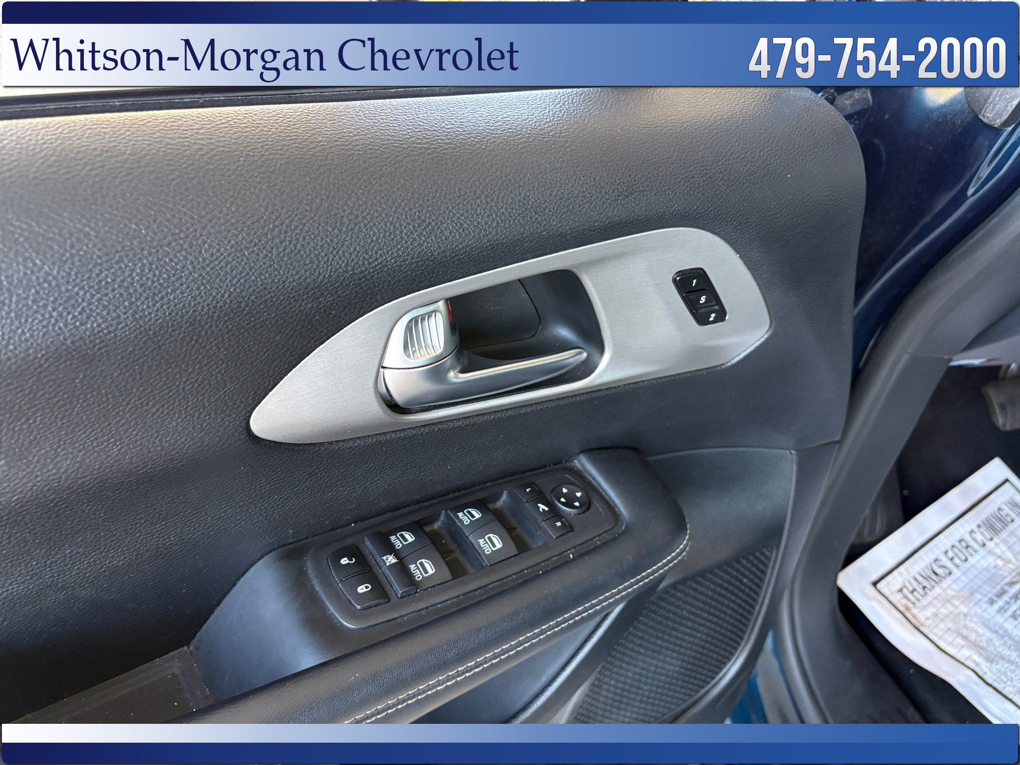 Used 2024 Chrysler Pacifica Premium FWD image 12