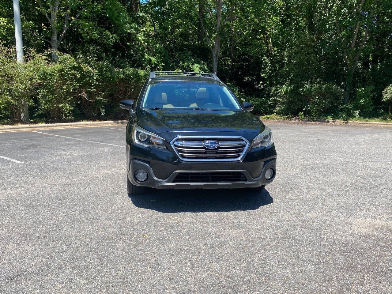 Used 2019 Subaru Outback 2.5i Limited AWD/4WD image 2