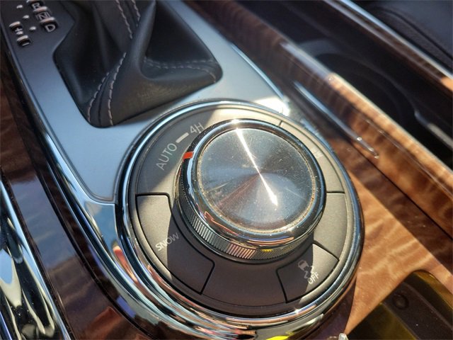 Used 2020 Nissan Armada Platinum image 28