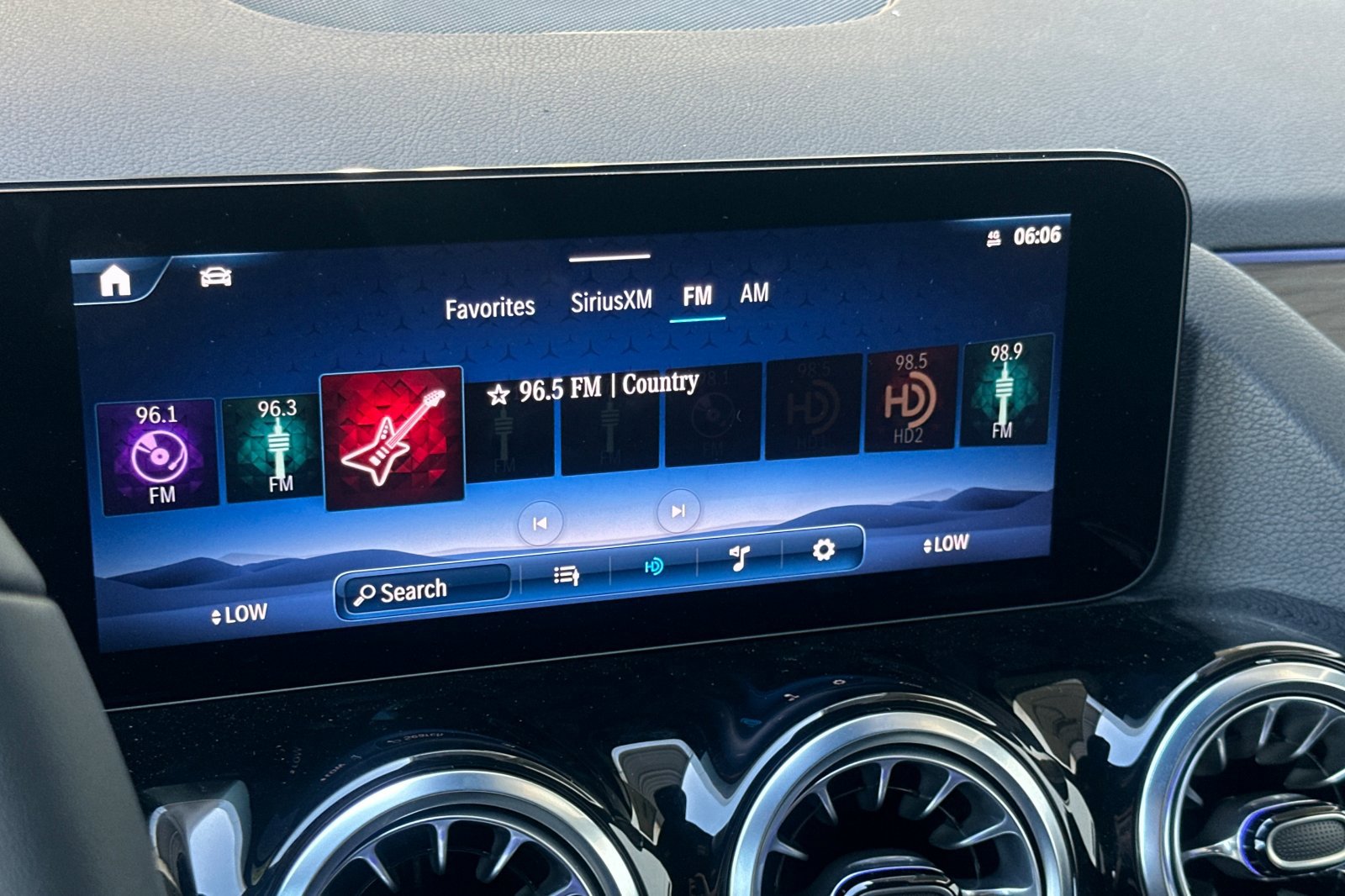 New 2025 Mercedes-Benz GLA 250 250 image 18