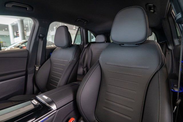 New 2025 Mercedes-Benz GLC 350e 4MATIC image 14