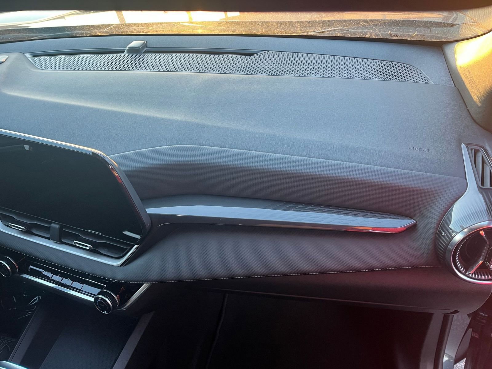 Used 2025 Chevrolet Equinox LT image 35