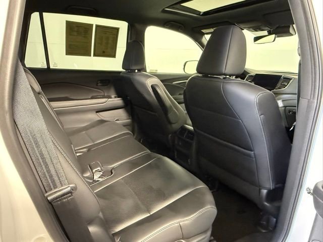 Used 2023 Honda Passport EX-L image 47
