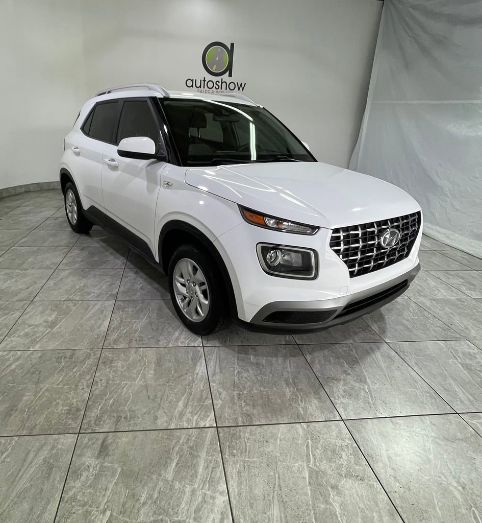 Used 2020 Hyundai Venue SEL image 4