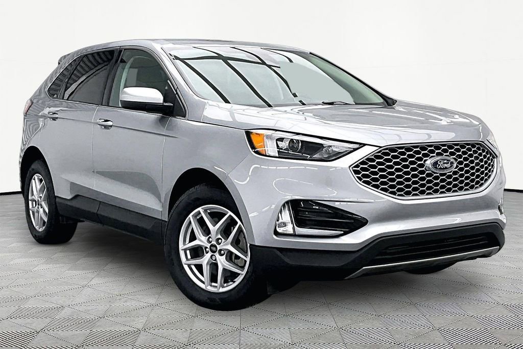 Certified 2024 Ford Edge SEL w/ Convenience Package AWD/4WD image 12