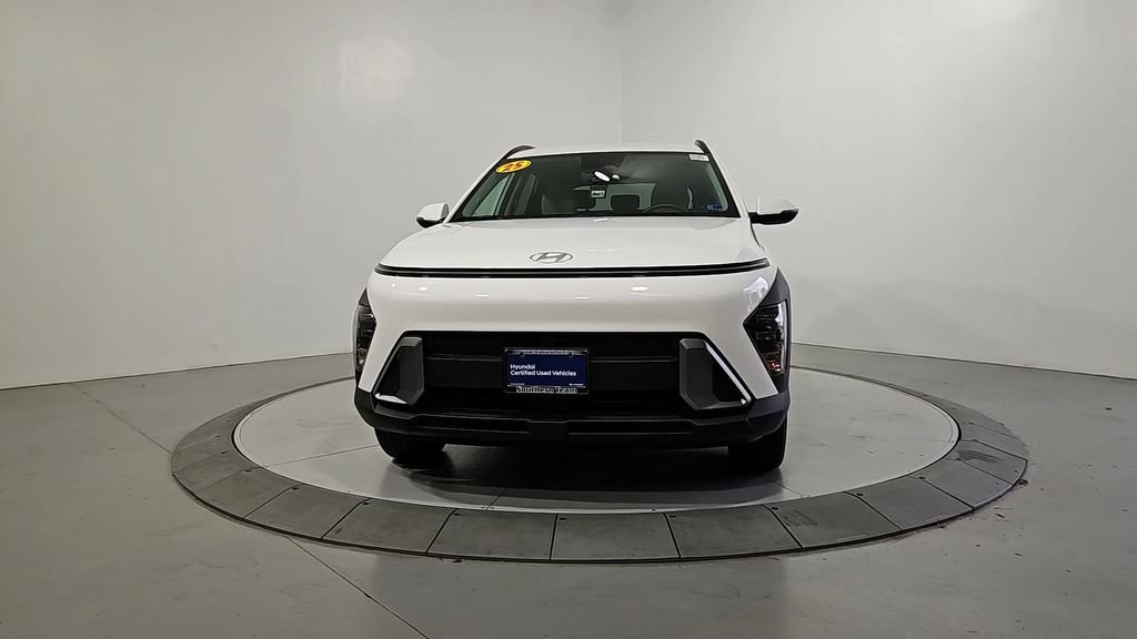 Certified 2025 Hyundai Kona SEL AWD/4WD image 10