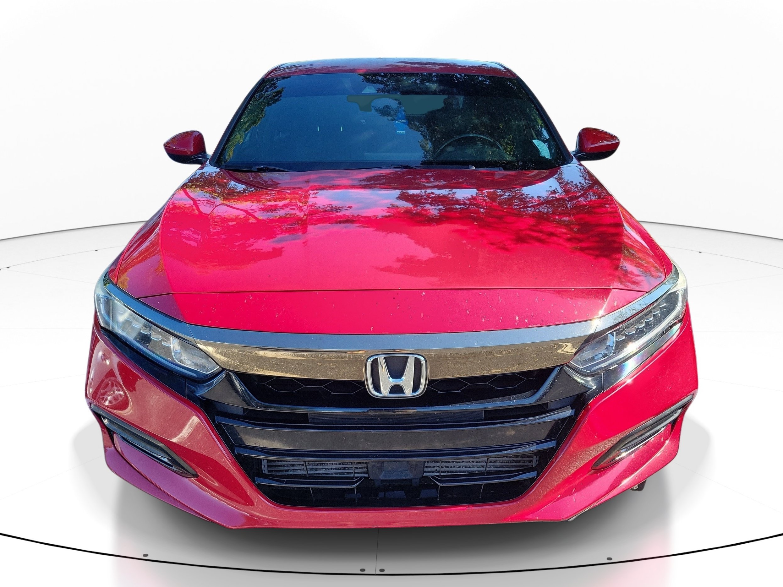Used 2018 Honda Accord Sport image 2