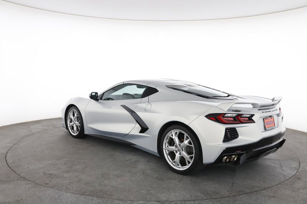 Used 2021 Chevrolet Corvette Stingray Preferred Cpe w/ Z51 Performance Package RWD image 9