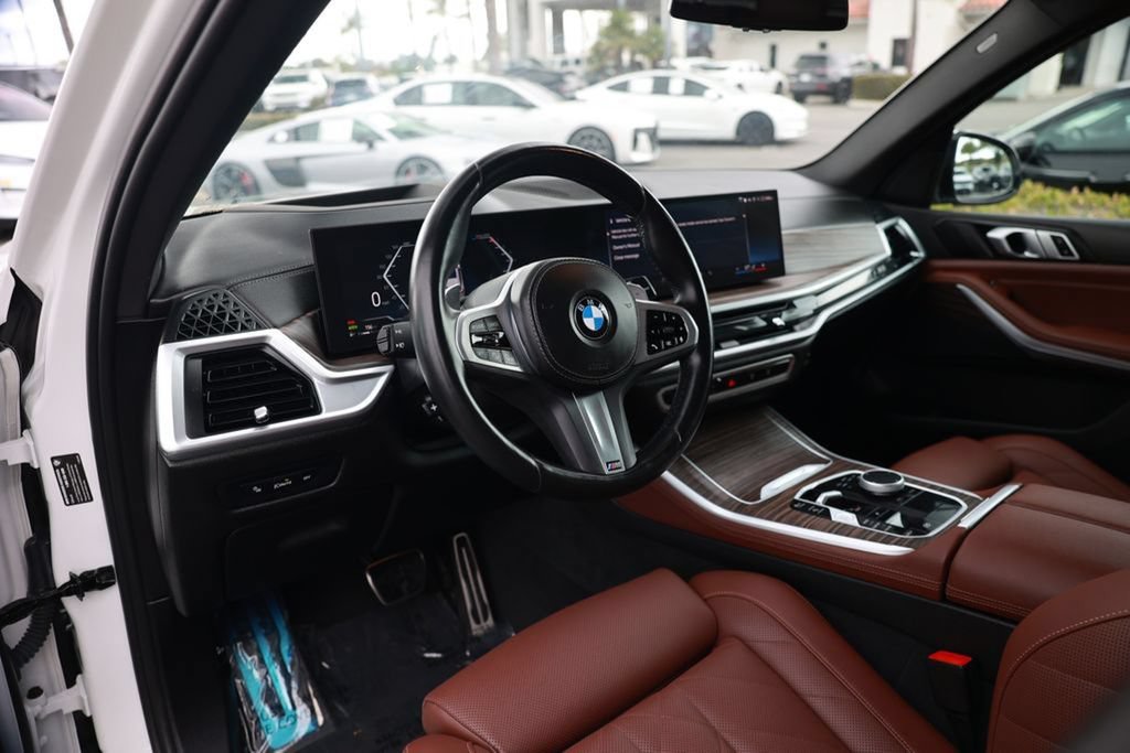 Used 2024 BMW X5 sDrive40i w/ M Sport Package RWD image 15