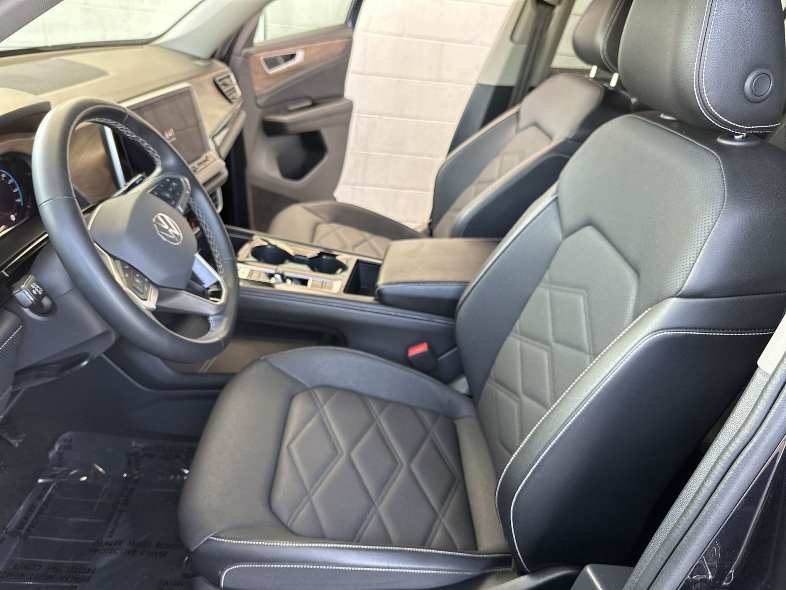 Used 2024 Volkswagen Atlas SE FWD image 21