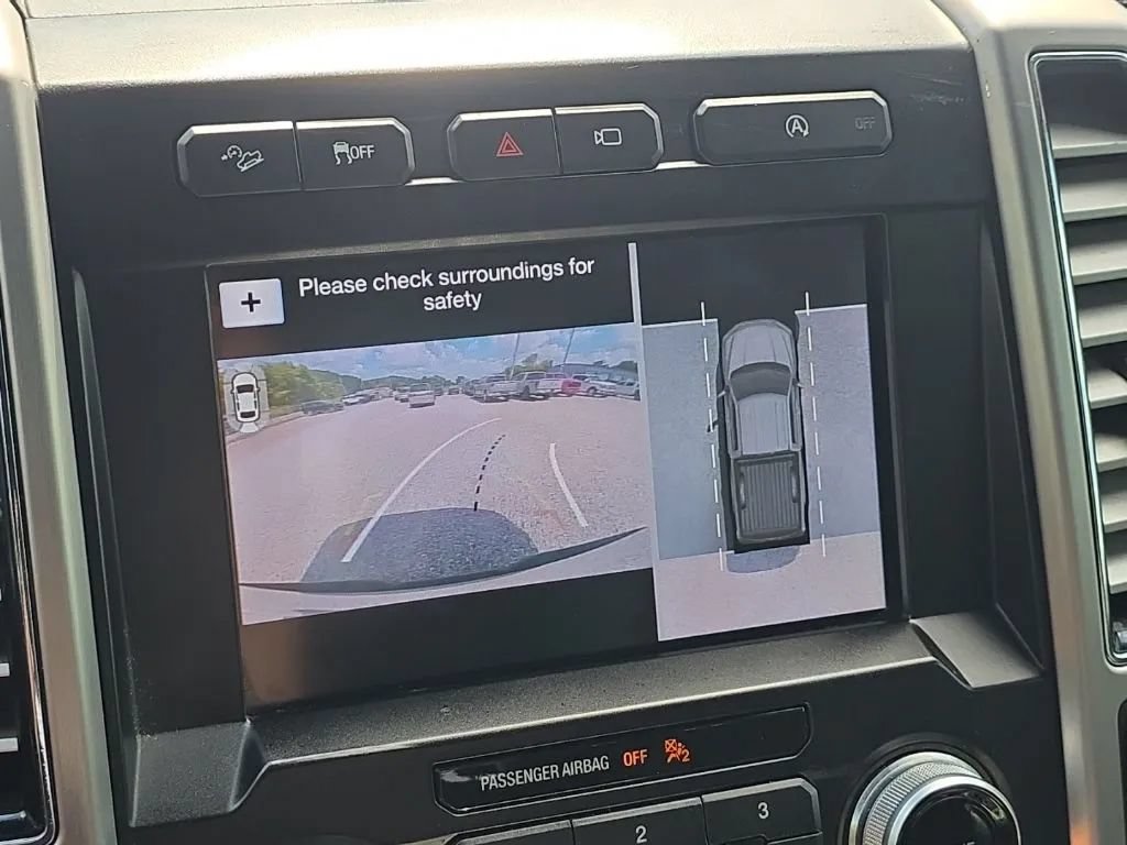 Used 2019 Ford F150 Platinum w/ Equipment Group 701A Luxury AWD/4WD image 27