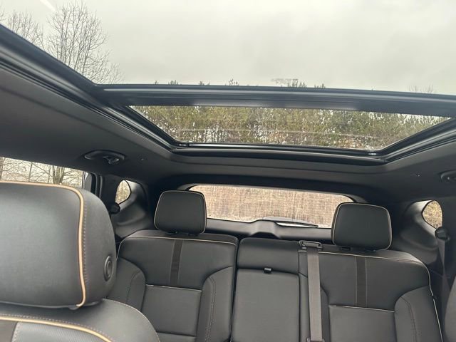 Used 2023 Chevrolet Blazer Premier w/ Driver Confidence II Package image 29