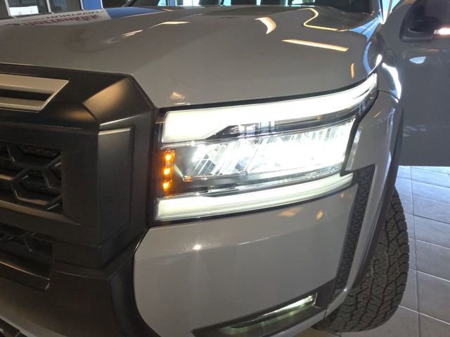 Used 2025 Nissan Frontier PRO-4X w/ Pro Convenience Package image 26