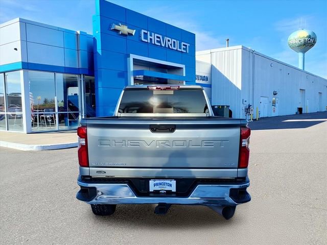 Used 2024 Chevrolet Silverado 2500 LTZ w/ LTZ Convenience Package image 4